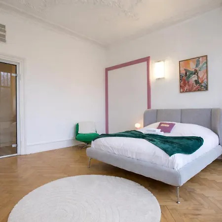 De Luxe Au Centre De Strasbour